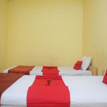 Reddoorz Near Pelabuhan Nusantara Parepare Kültér fotó