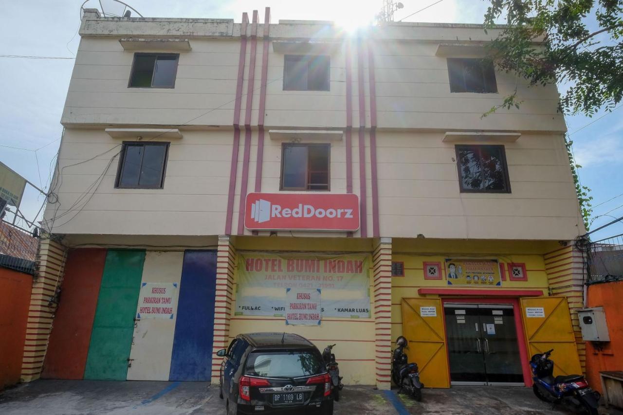 Reddoorz Near Pelabuhan Nusantara Parepare Kültér fotó